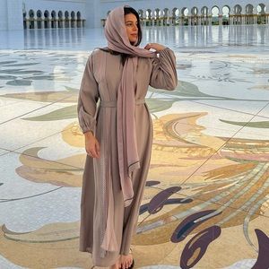 Abaya & Hijab From Dubai